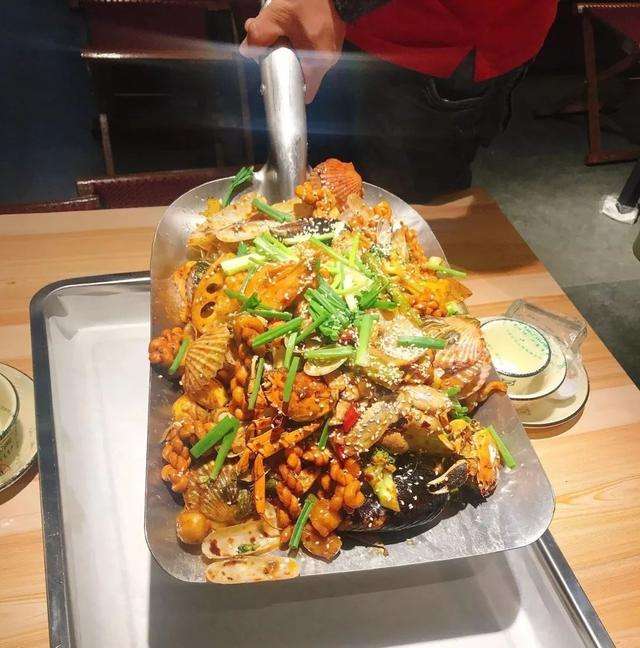 凤泉手抓海鲜加盟